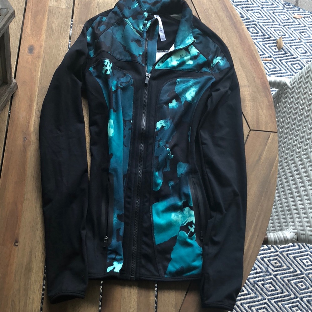 Fabletics Jojo Performance Jacket - Picture 2 of 4